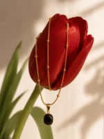 Noir Eclat Pendant Necklace - Image 2